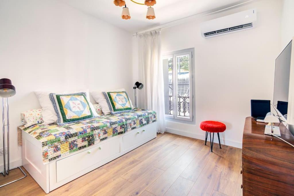 Appartement Place Des Halles Sète Extérieur photo