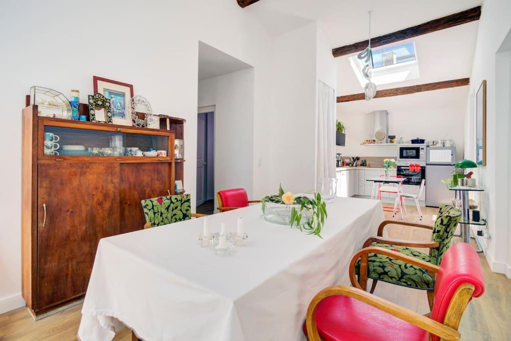 Appartement Place Des Halles Sète Extérieur photo